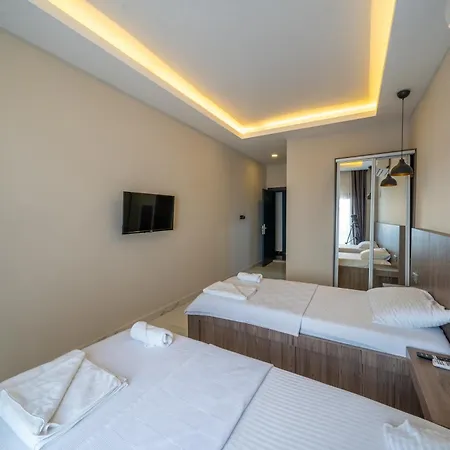 Tuna Butik 2*