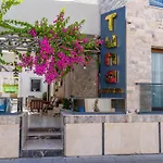Ξενοδοχείο Tuna Butik 2*