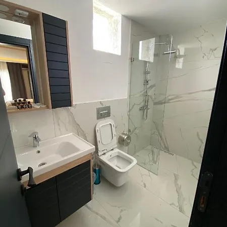 Hotel Tuna Butik 2*