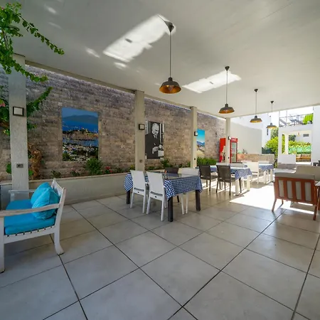 Tuna Butik מלון