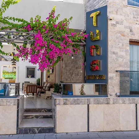 מלון Tuna Butik 2*