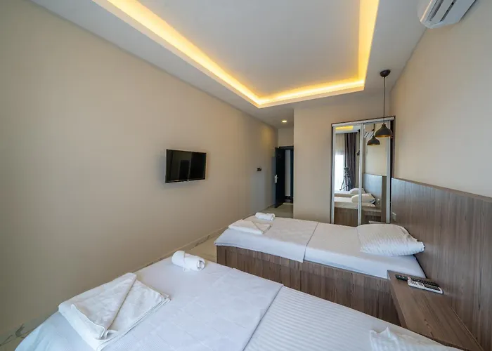 Tuna Butik 2*